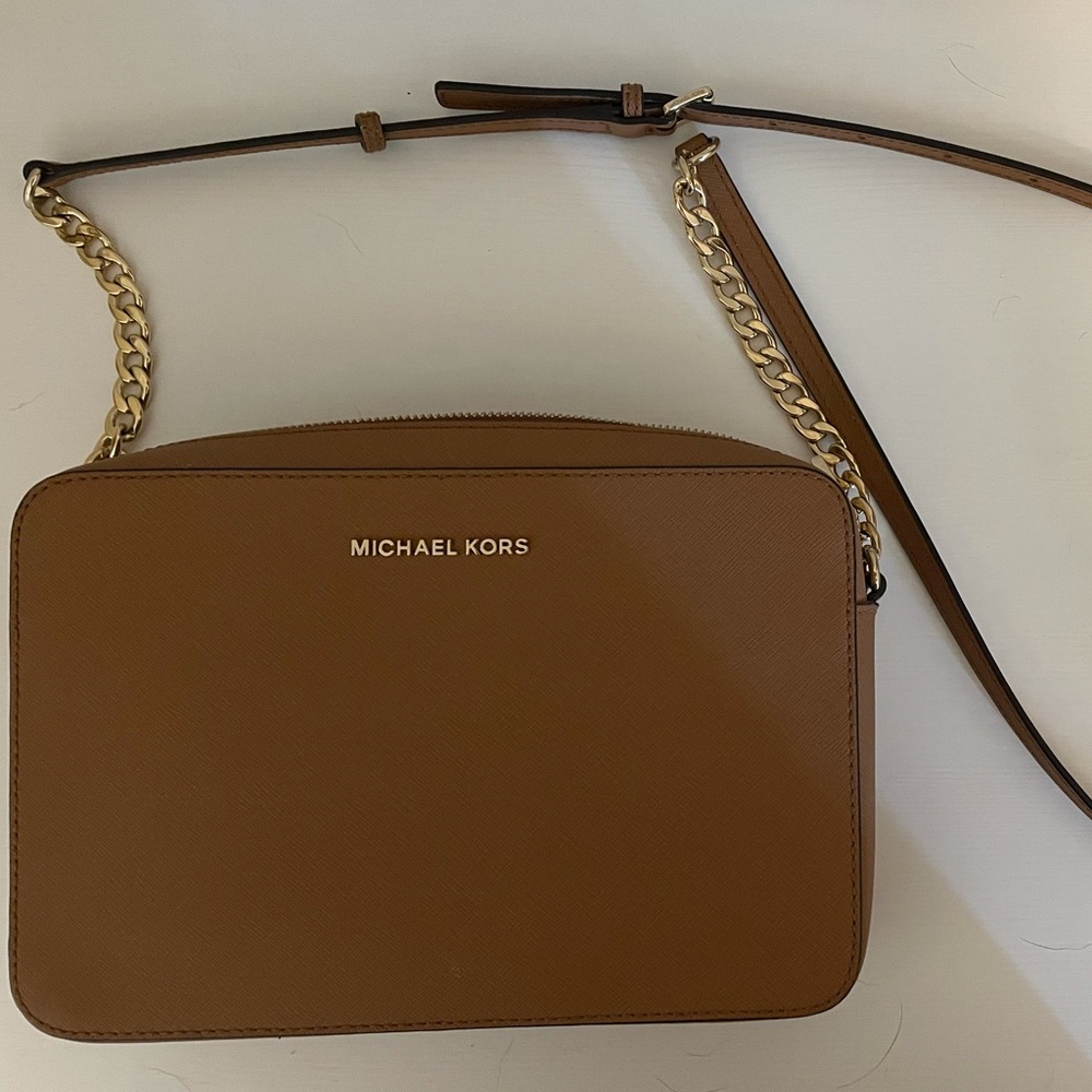 Michael Kors Jet Set crossbody